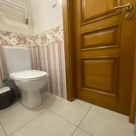 Lvapart єко краківська 1 кім центр не далеко від ж д вокзалу звітні документи