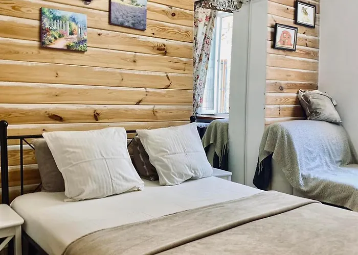 Apartment 8, Lvapart Квартира Біля Пл Ринок